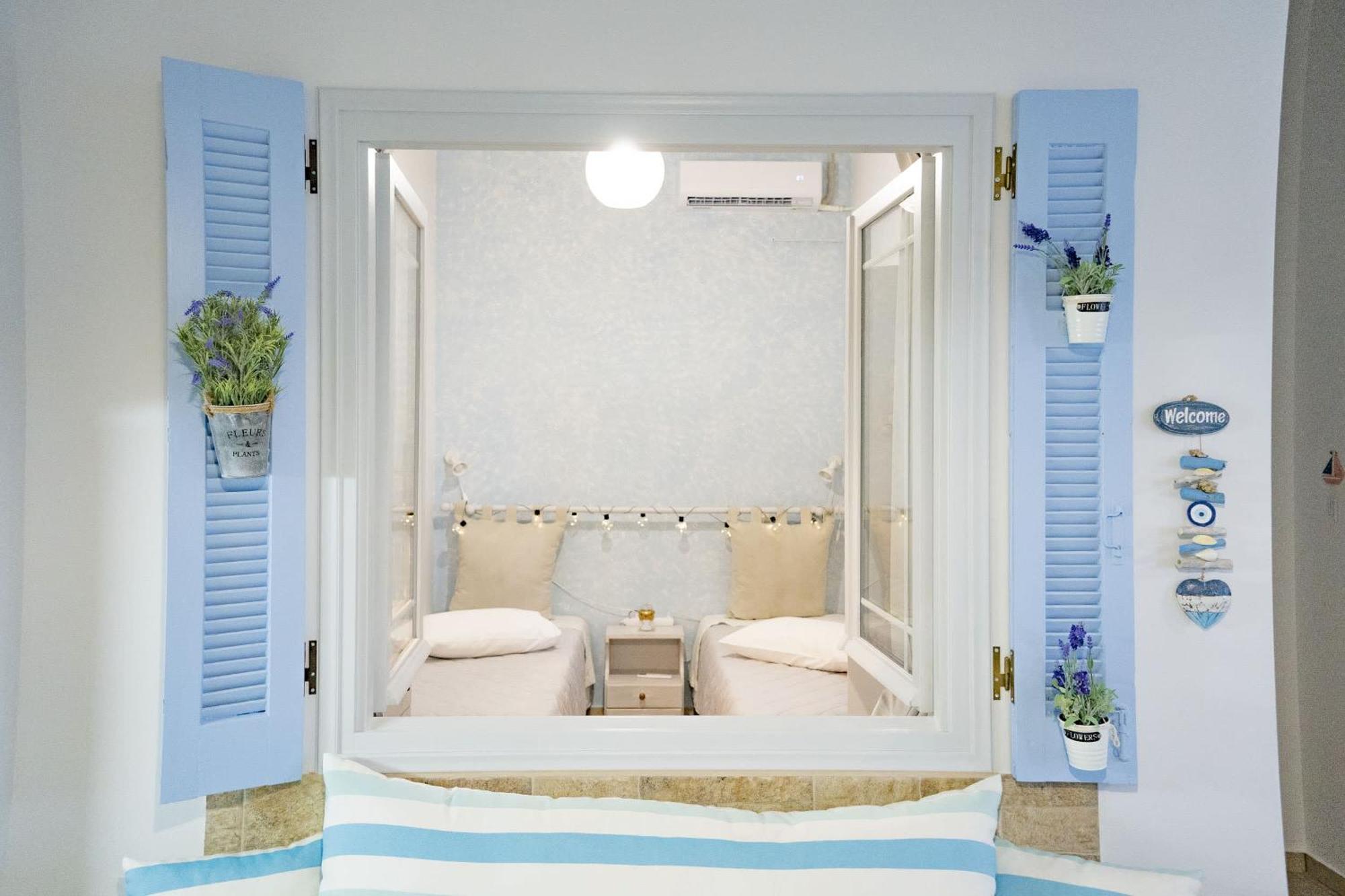 Shades Of Blue Villa Kaloi Liménes Dış mekan fotoğraf