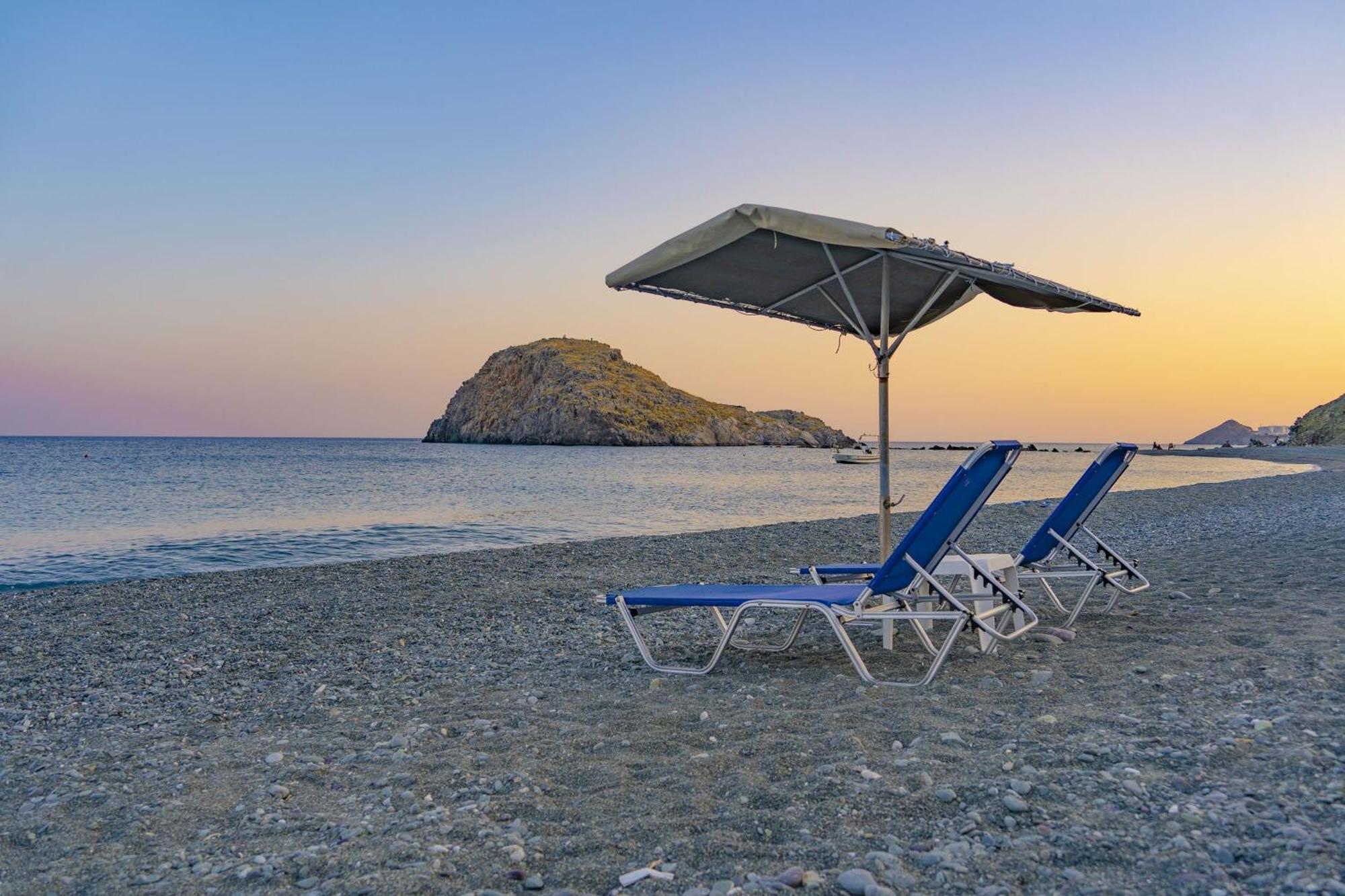 Shades Of Blue Villa Kaloi Liménes Dış mekan fotoğraf